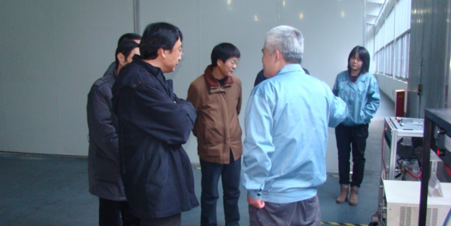 中国汽车空调协会薛庆峰秘书长一行莅临银河集团
... 中国汽车空调协会薛庆峰秘书长一行莅临银河集团
...